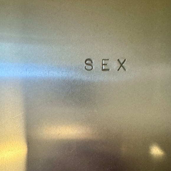 Limited Edition Copy of Madonna’s Photography Art Book - SEX. - Picture 2 of 13